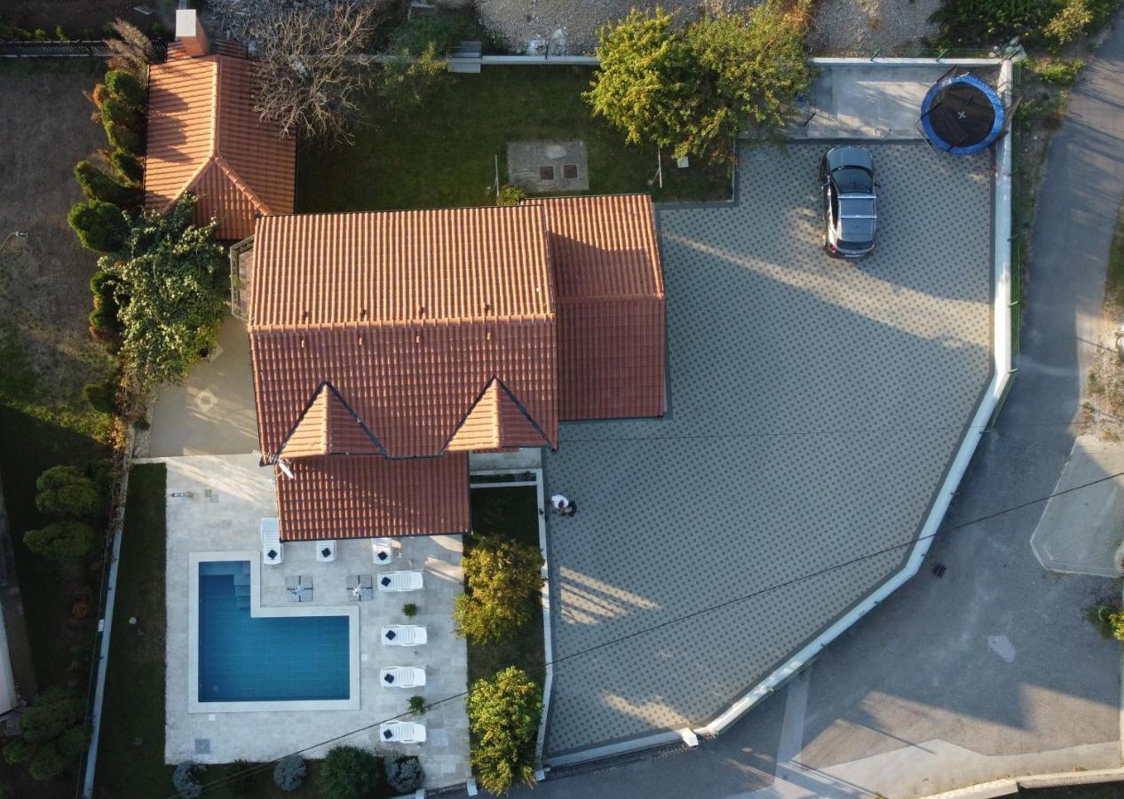הוילה Drazice Relax House Nizic מראה חיצוני תמונה